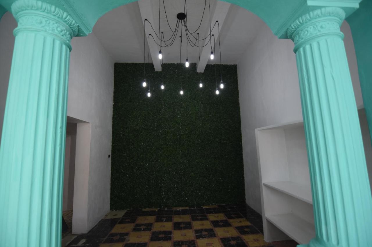 Merida 62 Hostel Ngoại thất bức ảnh