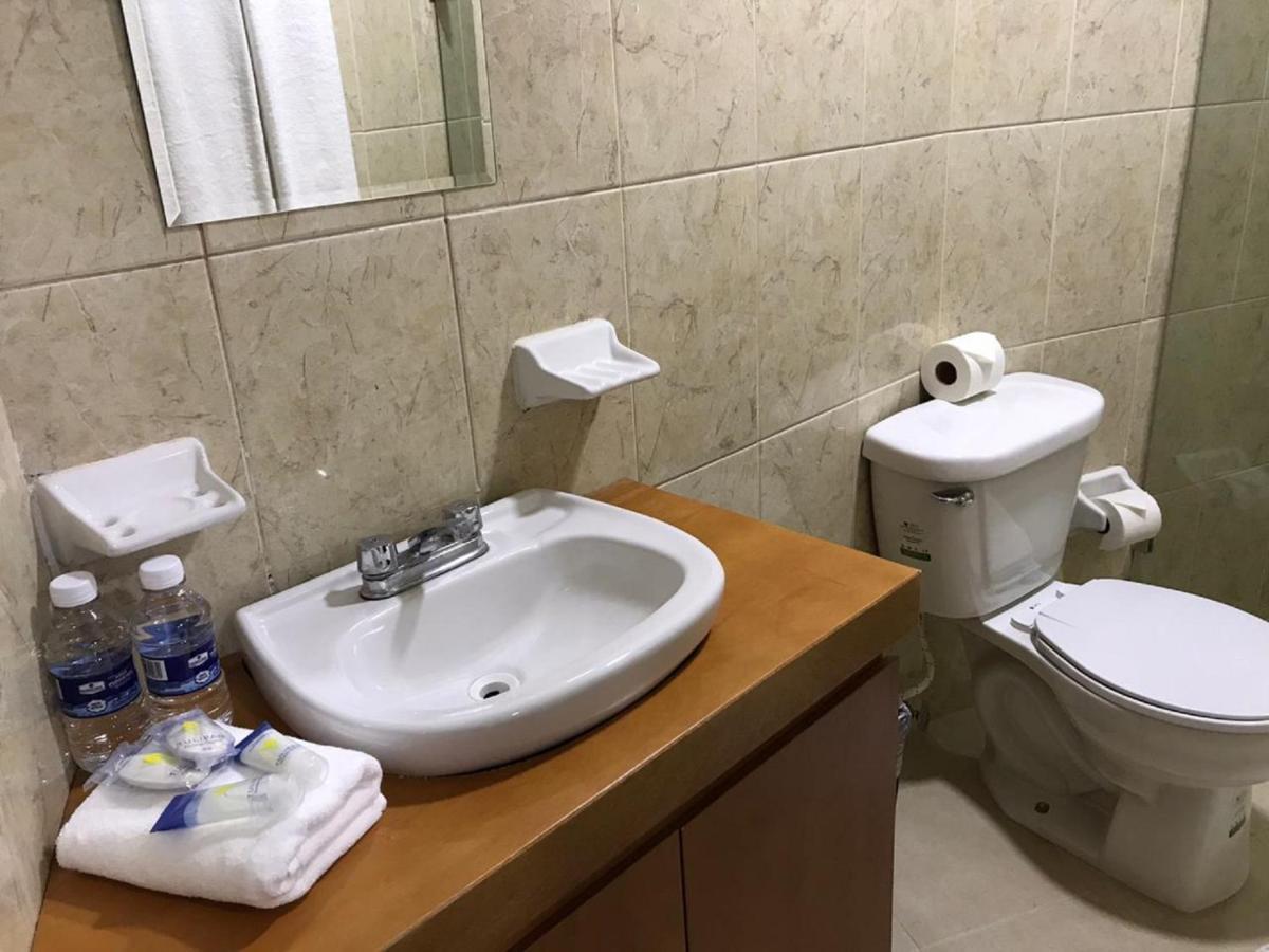 Merida 62 Hostel Ngoại thất bức ảnh