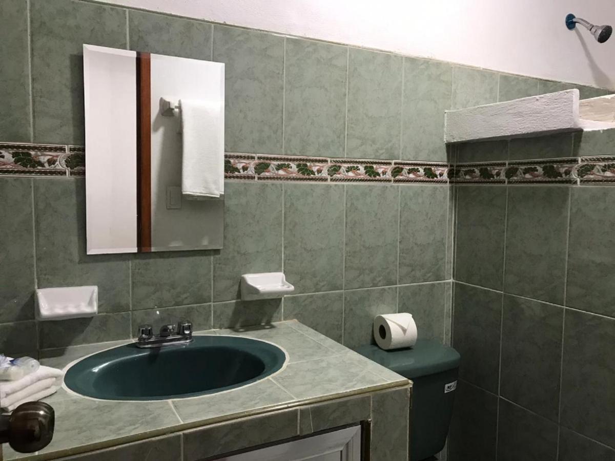 Merida 62 Hostel Ngoại thất bức ảnh